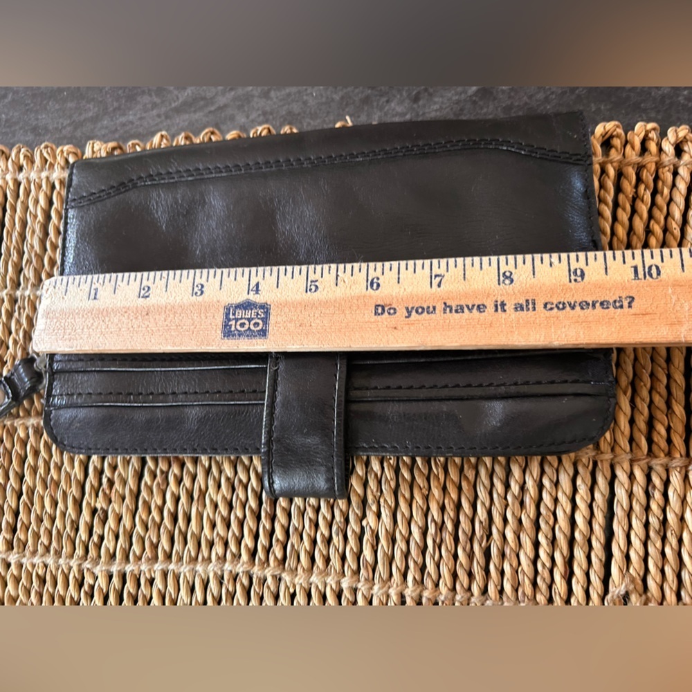 Leather clutch with wristlet - Picture 12 of 16